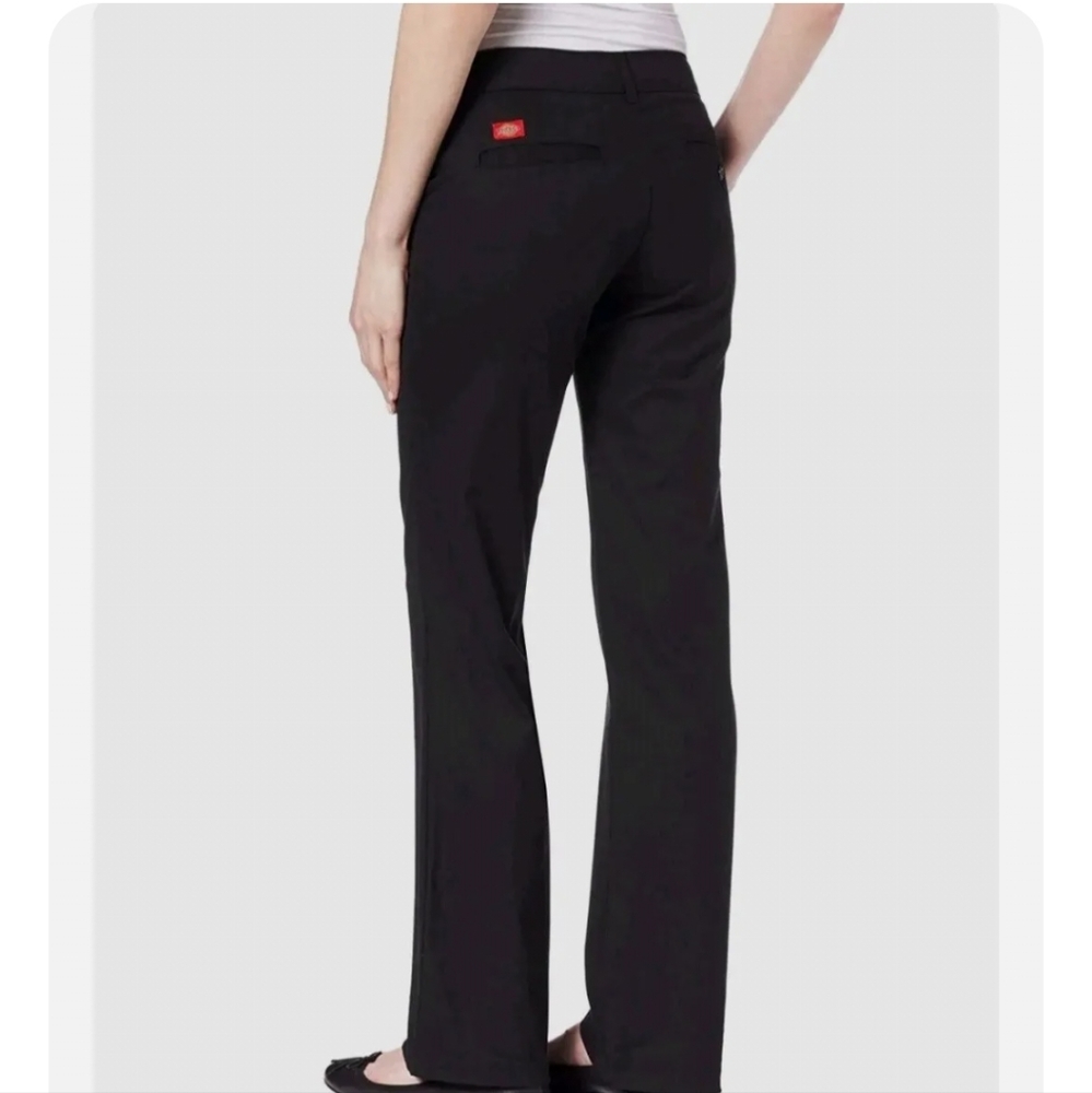 NEW Dickies Women's Relaxed Fit Straight Leg Twill Pant, Black,  Size 16 L